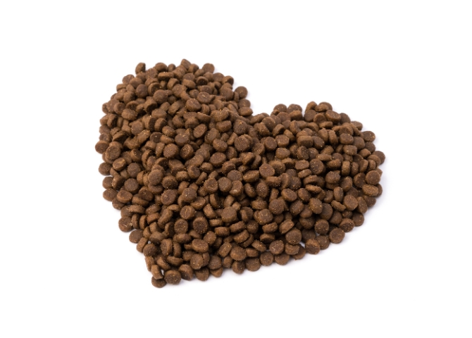 tas de croquettes en forme de coeur - supercroquettes